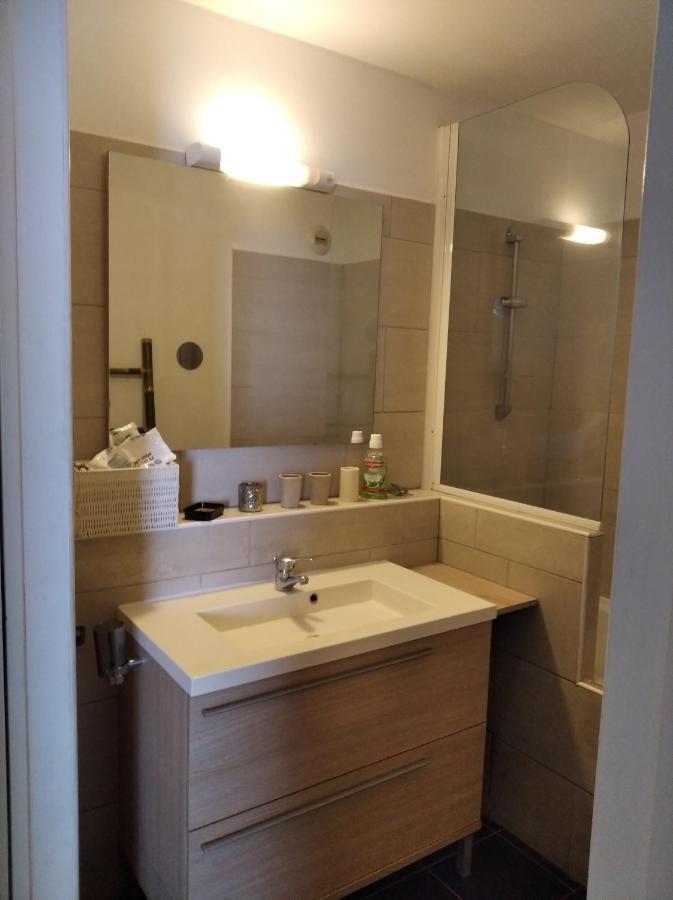 Bel Appartement Avec Terrasse Proche Des Plages แซ็งต์-จีลส์-เลส์-แบ็งส์ ภายนอก รูปภาพ